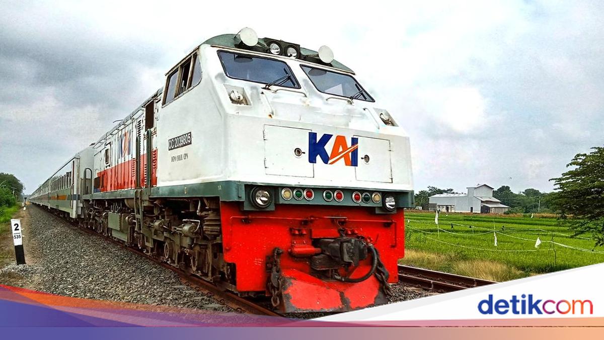 Puluhan KA Berhenti di Jatinegara Saat Pergantian Tahun, Ini Daftarnya