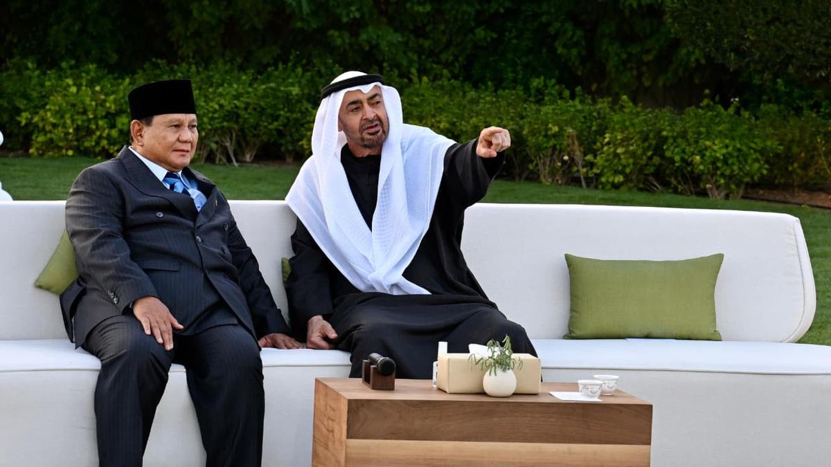 Terungkap, Pembahasan Empat Mata Prabowo dan MBZ dalam Sejam Pertemuan