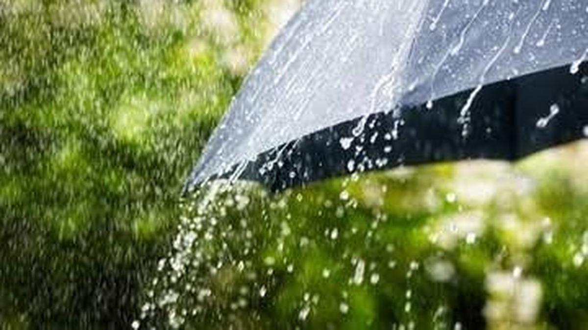 Hujan Ringan hingga Sedang Berpotensi Guyur Jabodetabek